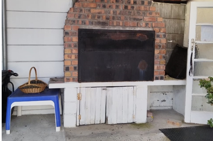 3 Bedroom Property for Sale in The Connifers Western Cape